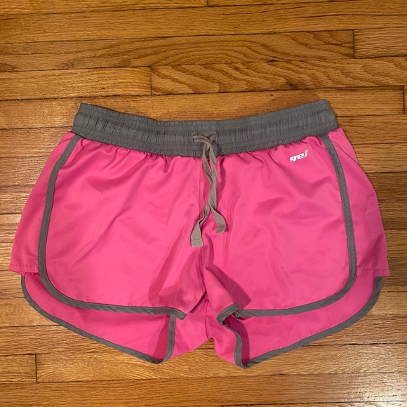 sport Shorts - Picture 1 of 3
